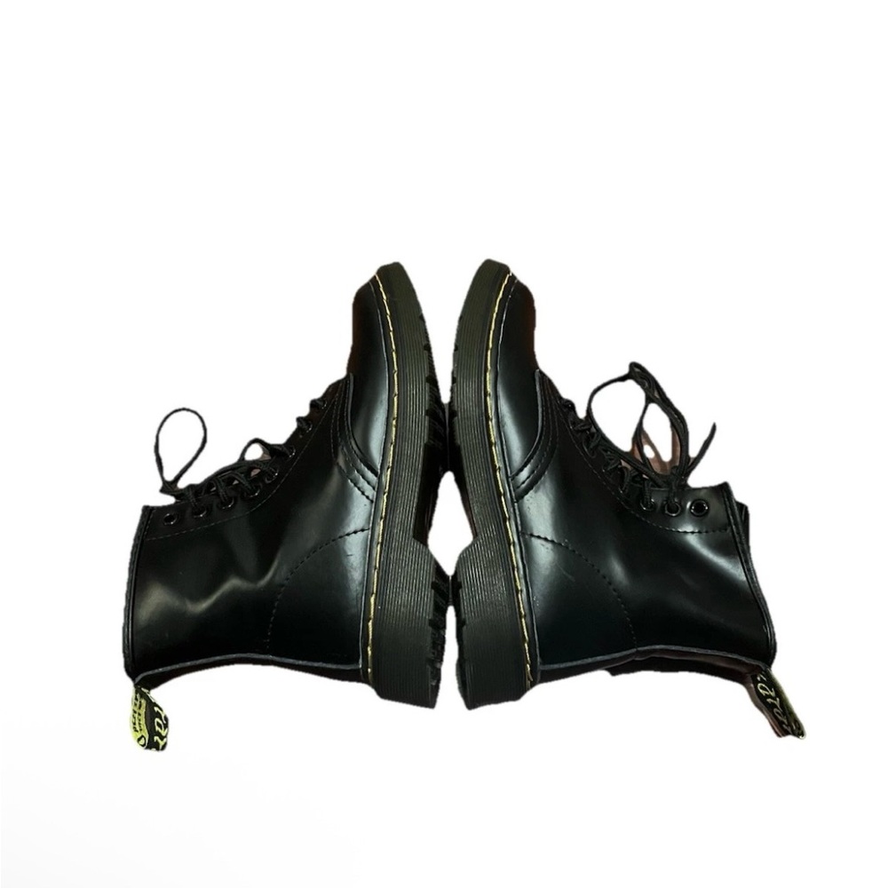 Doc Martens Combat Boot Women Sz 6.5 Leather Black Military Style Platform NWOB